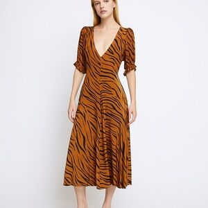 Faithfull the Brand Maggie Midi Dress Kenya Ananias Print 4 or Small